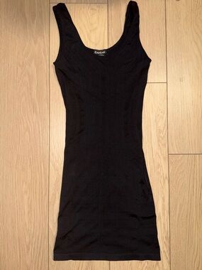 bebe Black Ribbed Sleeveless Knit Dress